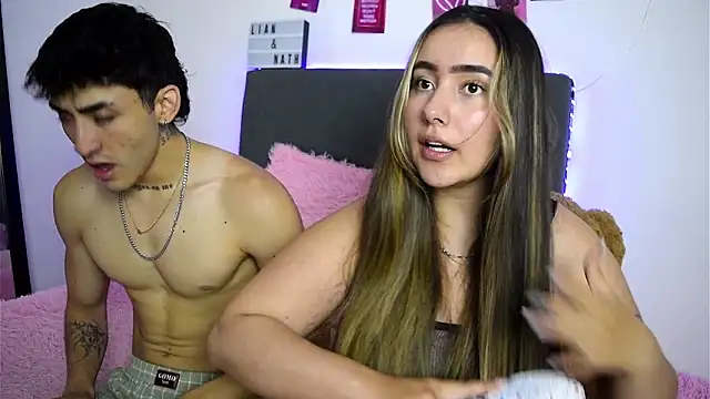 Snapshot of Nath_and_Lian chatting on 03/23/26, 04:45 Nath and Lian online show from 03/23/26, 04:45