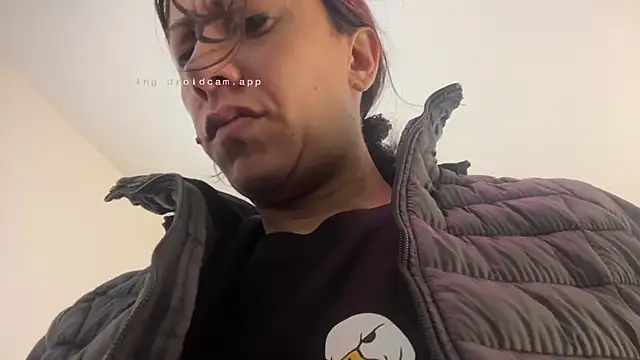 Snapshot of ItsAmara chatting on 04/07/26, 12:40 ItsAmara online show from 04/07/26, 12:40