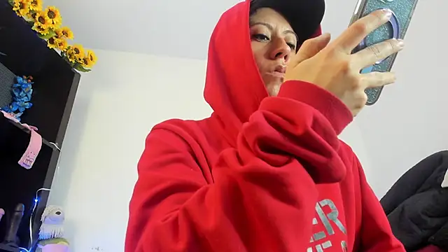 Snapshot of ItsAmara chatting on 03/27/26, 01:56 ItsAmara online show from 03/27/26, 01:56