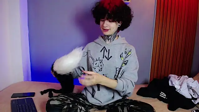 JuneBlake  online show from 03/31/26, 01:57