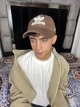 Brax Valencia online show from 03/24/26, 01:44