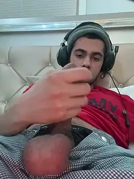 iLoveGirlsOnlyStr8Asf online show from 04/07/26, 01:40