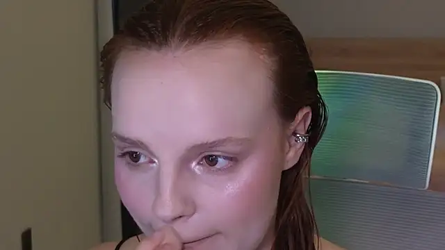 mollybossy online show from 04/12/26, 12:03