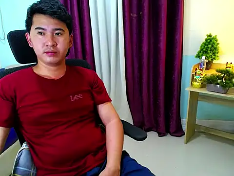 urhotasian online show from 03/31/26, 06:48