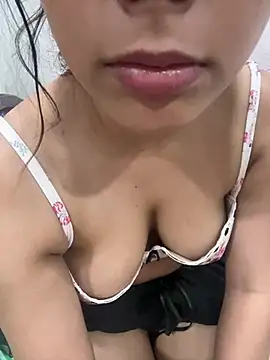Snowygirl11 online show from 05/10/26, 08:11