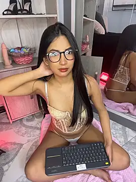 Gretel Streit online show from 05/07/26, 03:22