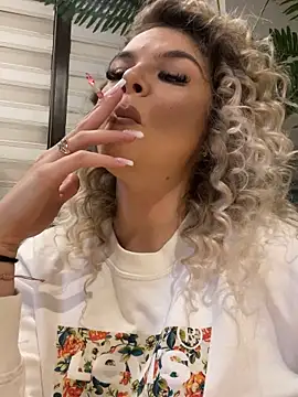 KimmBliss online show from 04/10/26, 06:59