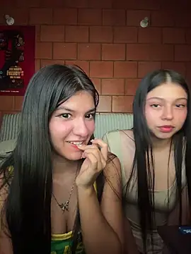 Snapshot of xayah_cute chatting on 04/11/26, 05:48 xayah cute online show from 04/11/26, 05:48