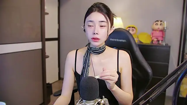 Snapshot of XiaoYuBao- chatting on 07/12/26, 08:31 XiaoYuBao- online show from 07/12/26, 08:31