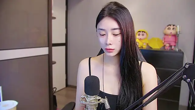 Snapshot of XiaoYuBao- chatting on 06/08/26, 04:18 XiaoYuBao- online show from 06/08/26, 04:18