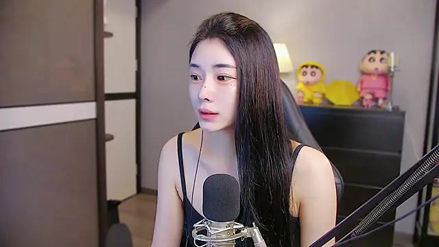 Snapshot of XiaoYuBao- chatting on 06/14/26, 04:19 XiaoYuBao- online show from 06/14/26, 04:19
