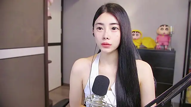 XiaoYuBao- online show from 04/13/26, 07:12