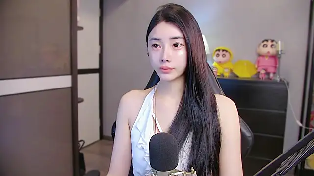 Snapshot of XiaoYuBao- chatting on 06/07/26, 04:34 XiaoYuBao- online show from 06/07/26, 04:34