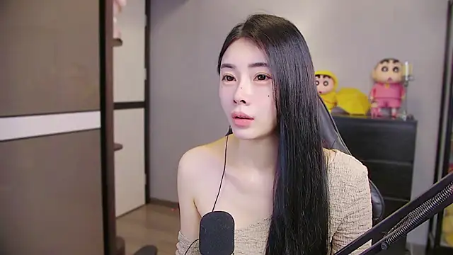 XiaoYuBao- online show from 04/12/26, 02:09