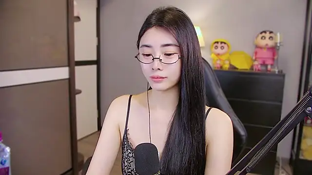 XiaoYuBao- online show from 04/18/26, 07:07