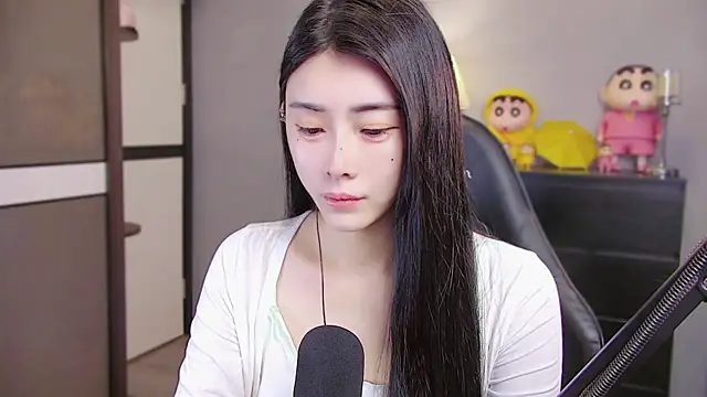 XiaoYuBao- online show from 04/23/26, 04:52