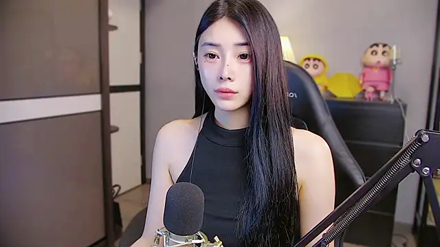 Snapshot of XiaoYuBao- chatting on 06/06/26, 05:07 XiaoYuBao- online show from 06/06/26, 05:07