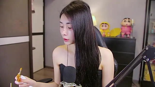 XiaoYuBao- online show from 05/12/26, 05:52