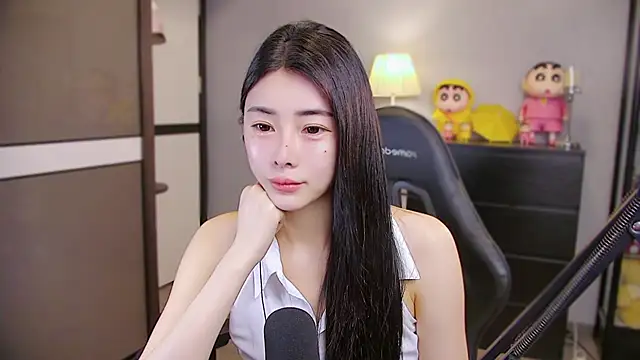 XiaoYuBao- online show from 04/18/26, 03:58