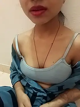 Snapshot of ritika_gupta02 chatting on 03/31/26, 07:10 ritika gupta02 online show from 03/31/26, 07:10