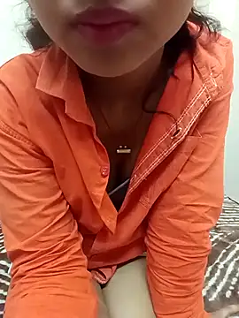 Snapshot of ritika_gupta02 chatting on 04/14/26, 07:57 ritika gupta02 online show from 04/14/26, 07:57