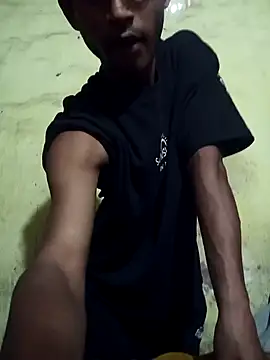 YourTeenBoy21 online show from 03/17/26, 06:27