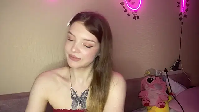 Lily  Moon  online show from 04/12/26, 06:11