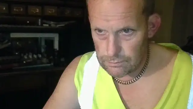 Snapshot of strokingjoe14585 chatting on 04/20/26, 10:29 strokingjoe14585 online show from 04/20/26, 10:29