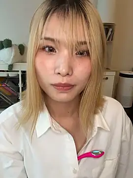 Snapshot of una2001 chatting on 07/02/26, 12:44 una2001 online show from 07/02/26, 12:44