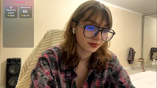 Olivia 132 online show from 03/27/26, 05:25