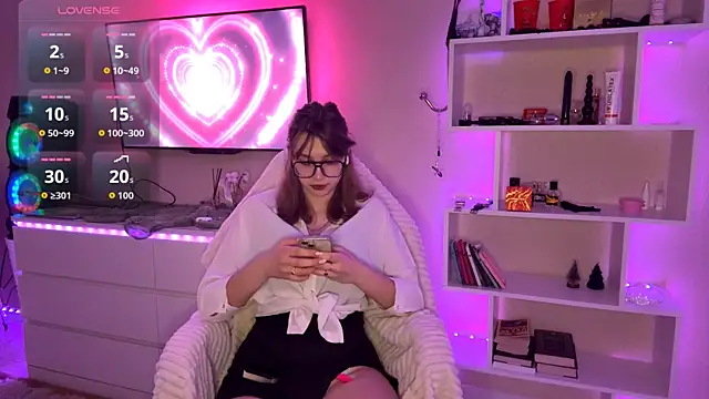 Olivia 132 online show from 04/08/26, 01:12