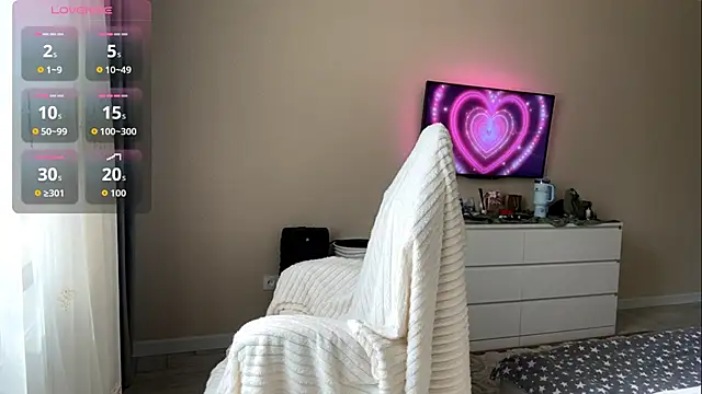 Olivia 132 online show from 04/02/26, 10:11