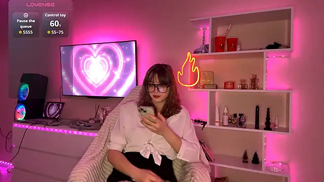 Olivia 132 online show from 04/11/26, 01:48