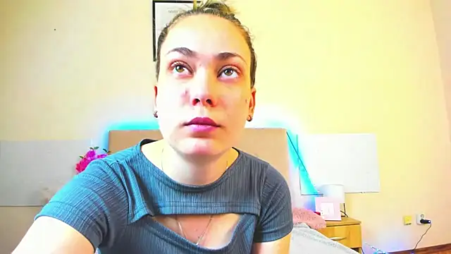 MelanieCuty online show from 05/28/26, 05:37