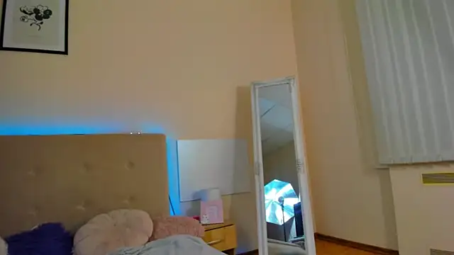 Snapshot of MelanieCuty chatting on 06/28/26, 05:36 MelanieCuty online show from 06/28/26, 05:36