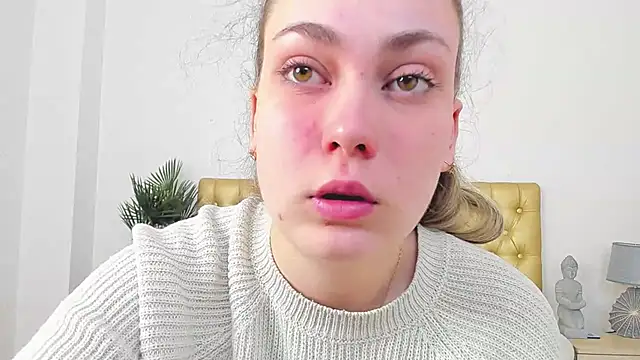 MelanieCuty online show from 04/15/26, 05:13