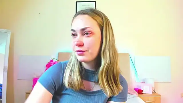 MelanieCuty online show from 05/18/26, 05:23