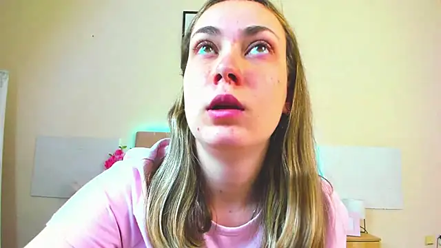 MelanieCuty online show from 05/26/26, 05:27