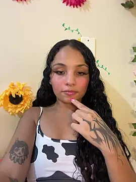 Snapshot of SpidderSecret chatting on 03/27/26, 05:58 SpidderSecret online show from 03/27/26, 05:58