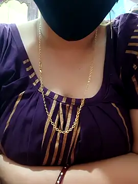 tulidas96778 online show from 04/09/26, 12:11