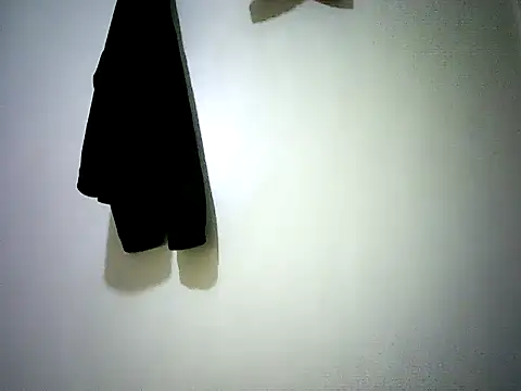 PrimBee online show from 03/24/26, 02:44