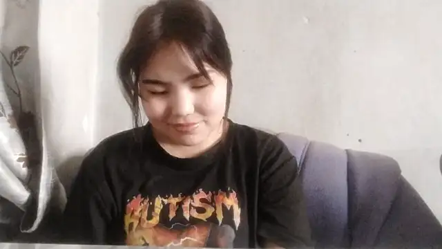 CuteAngell online show from 04/10/26, 07:37