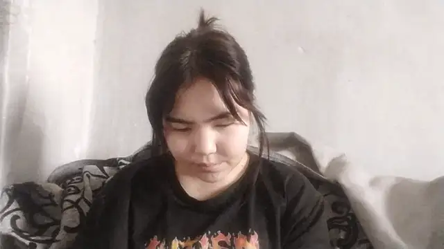 CuteAngell online show from 04/11/26, 07:27