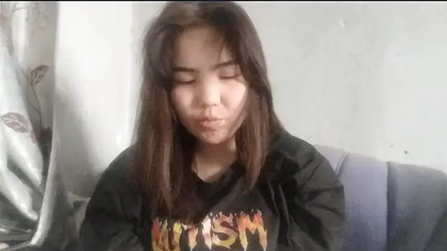 CuteAngell online show from 04/05/26, 08:54