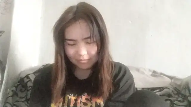 CuteAngell online show from 04/09/26, 06:41