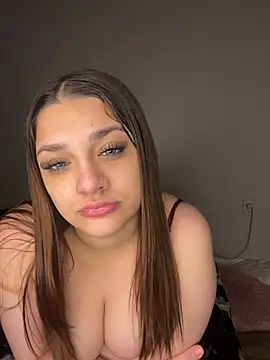 treasurebabii online show from 05/18/26, 07:24