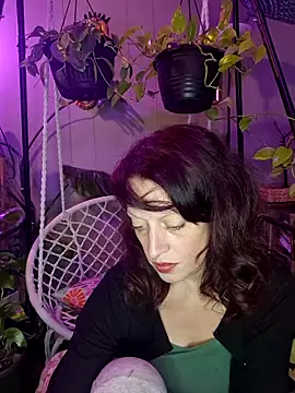 Snapshot of PurpleBunnyxo chatting on 05/10/26, 05:44 PurpleBunnyxo online show from 05/10/26, 05:44