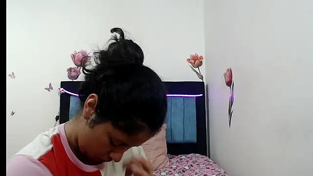 KARLYXS online show from 03/22/26, 12:07