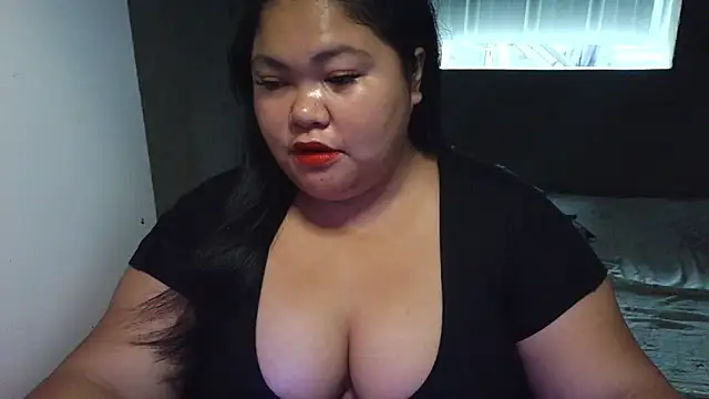 Snapshot of prettycarla_ chatting on 06/04/26, 12:48 prettycarla online show from 06/04/26, 12:48
