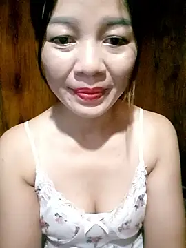 Yiyi102300 online show from 05/29/26, 02:50